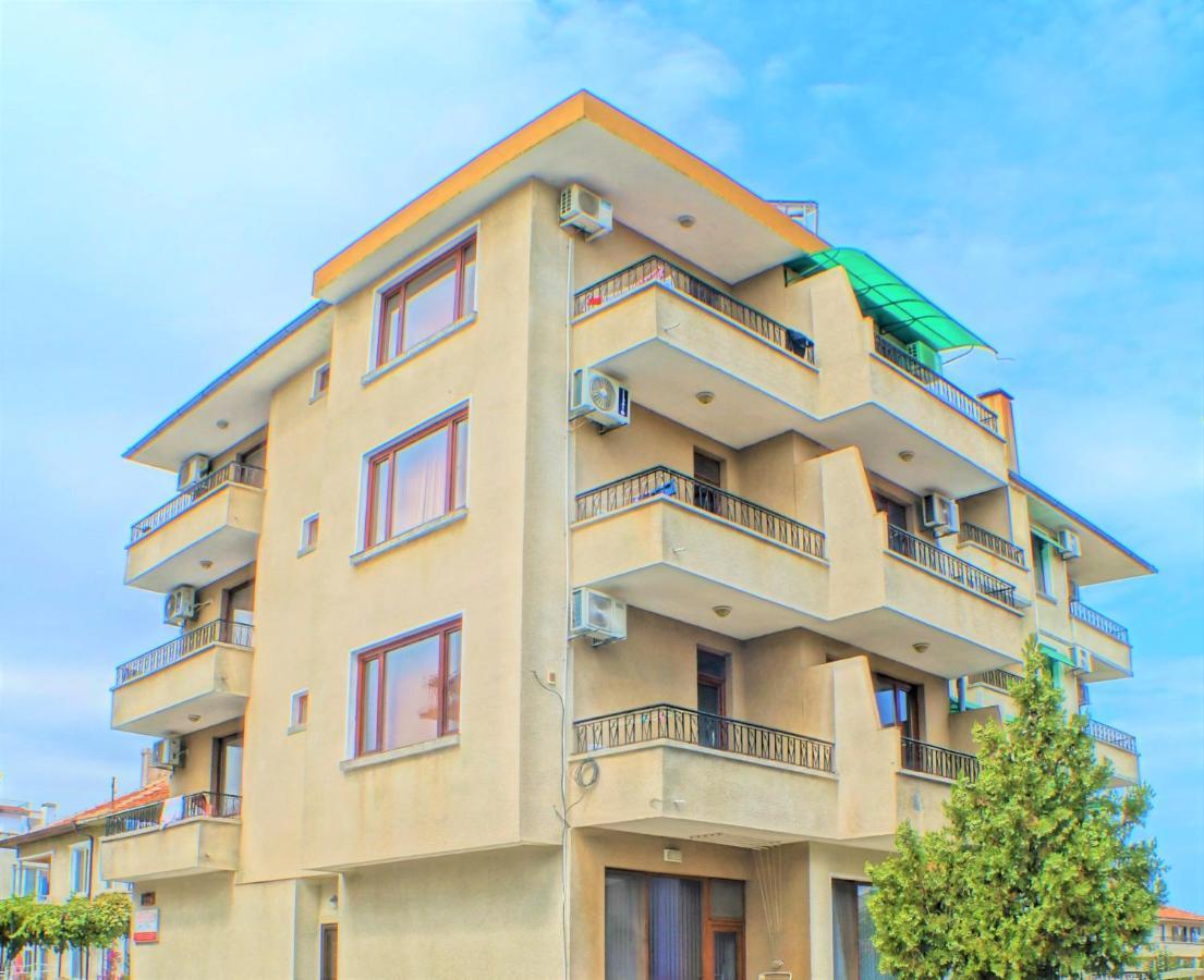 Chrystal Guest House Obzor Buitenkant foto