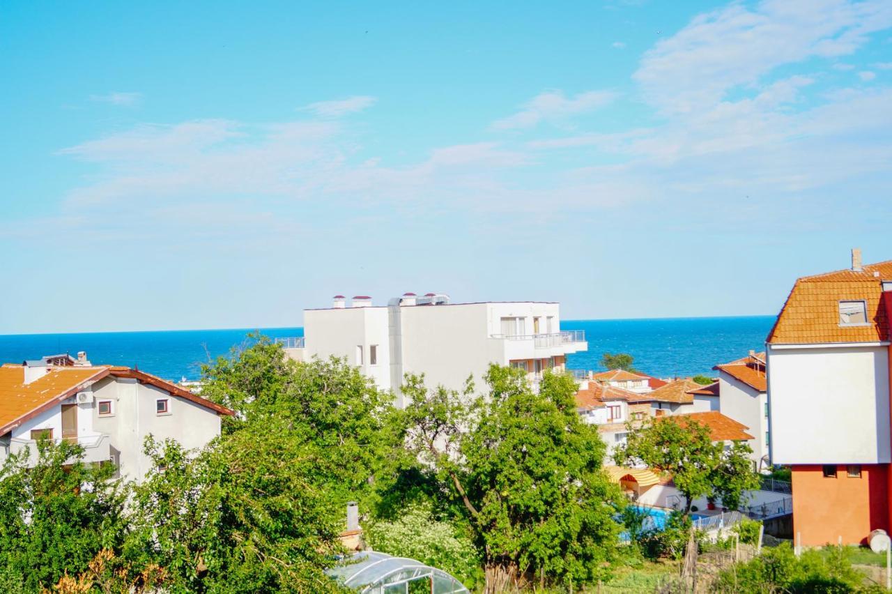 Chrystal Guest House Obzor Buitenkant foto