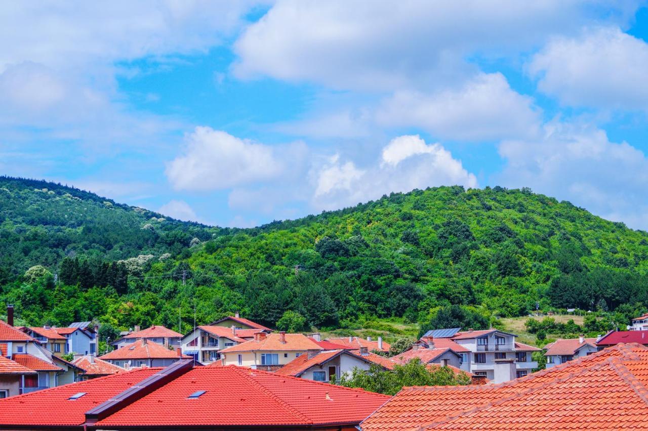 Chrystal Guest House Obzor Buitenkant foto