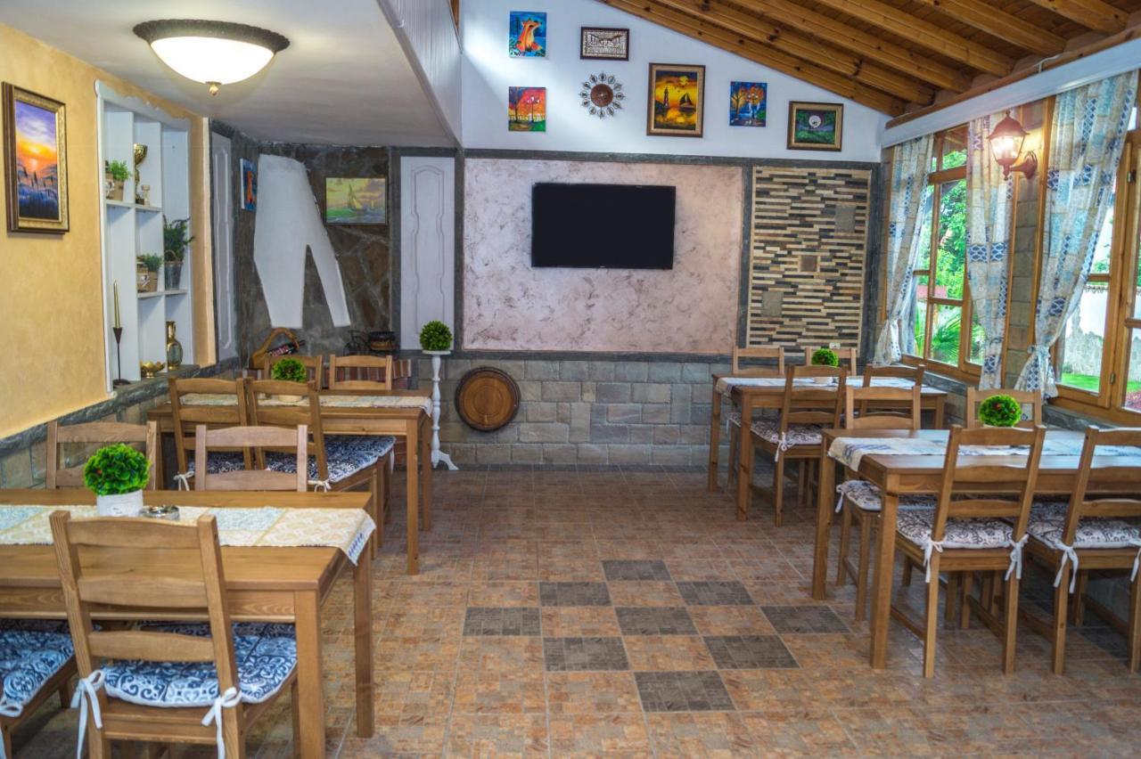 Chrystal Guest House Obzor Buitenkant foto